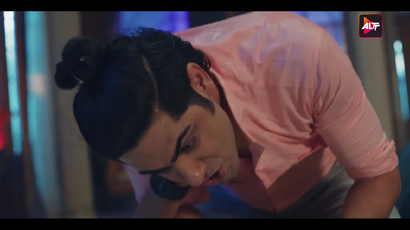 Honeymoon Suite Room No 911 S01 E04-06 AltBalaji